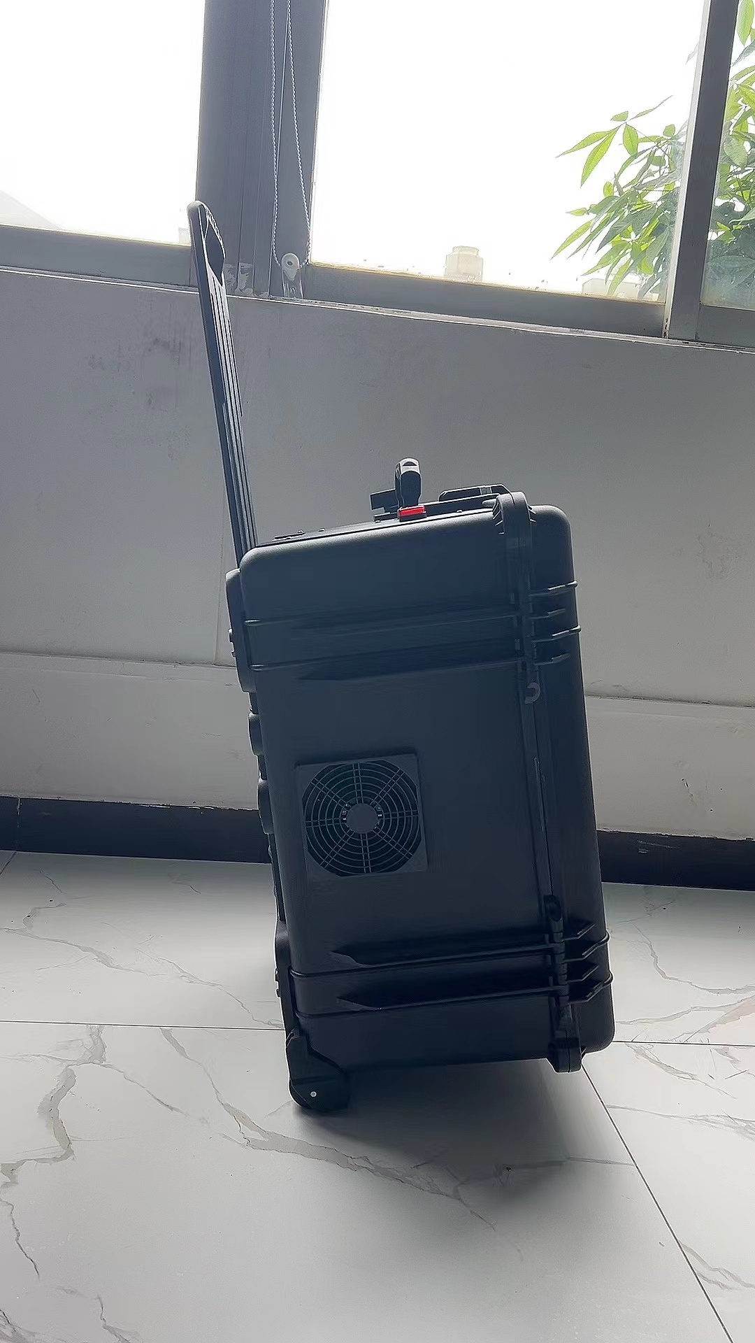 七台河手拉箱型移动通信干扰器